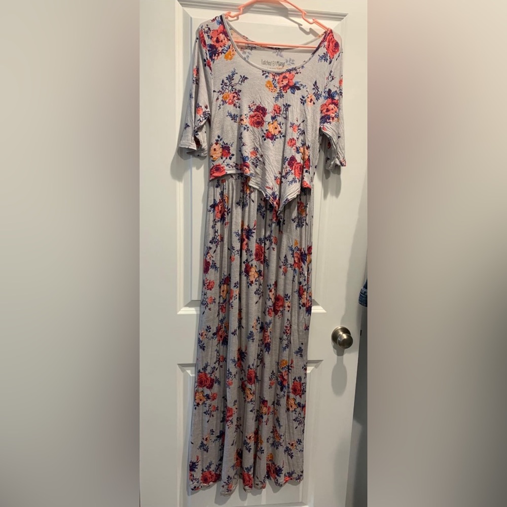 Classic Rose Latched Mama maxi